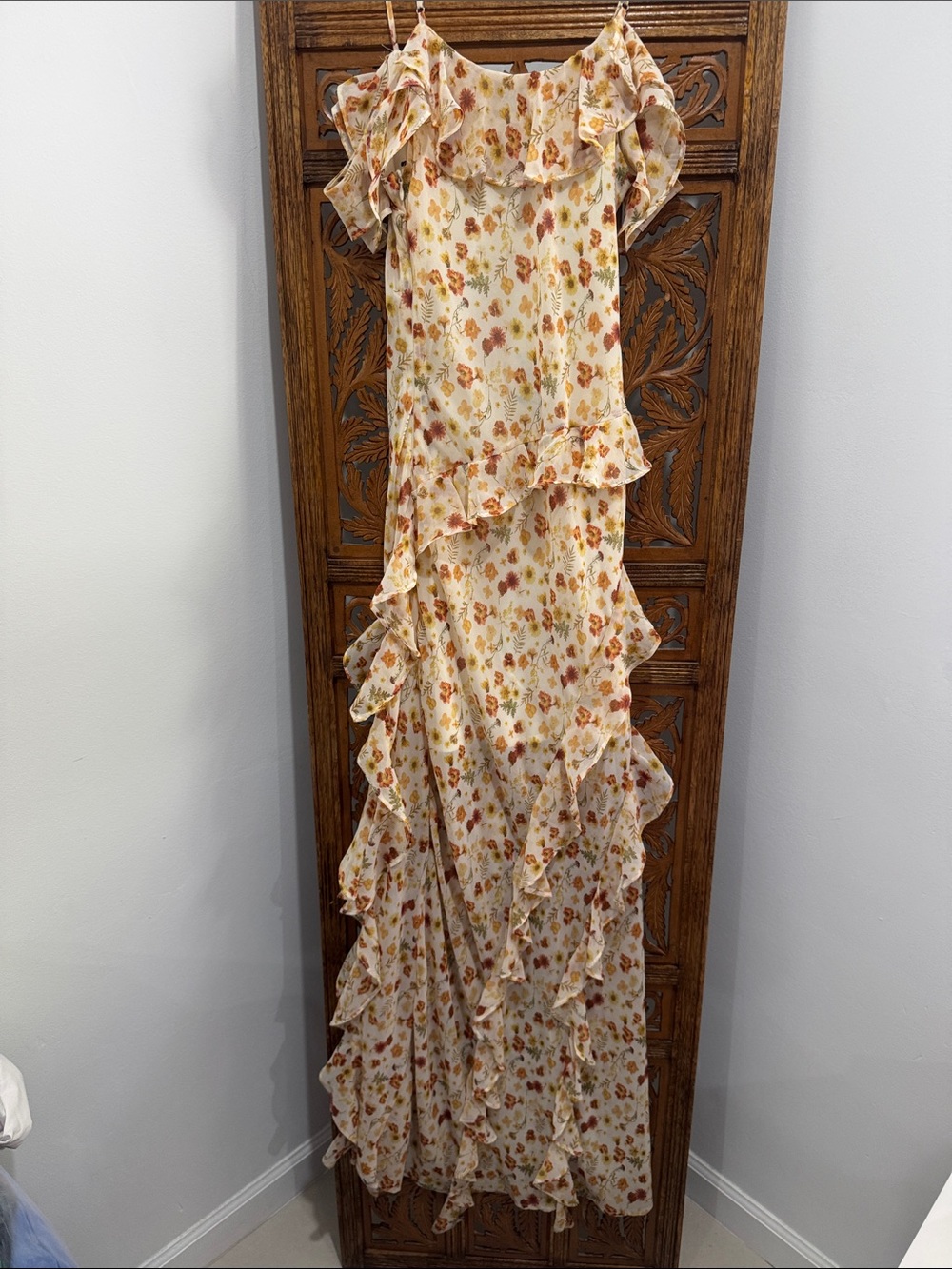 Forever 21 Cream Maxi Dress with Orange Floral Print - Picture 4 of 4